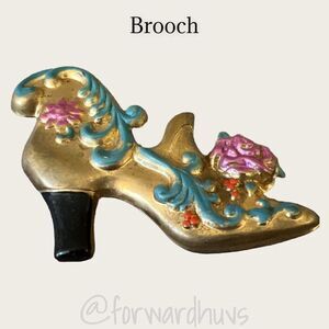 Fashionista Fashion Shoe Brooch Pin